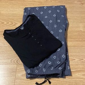 Two piece pajama set - Large